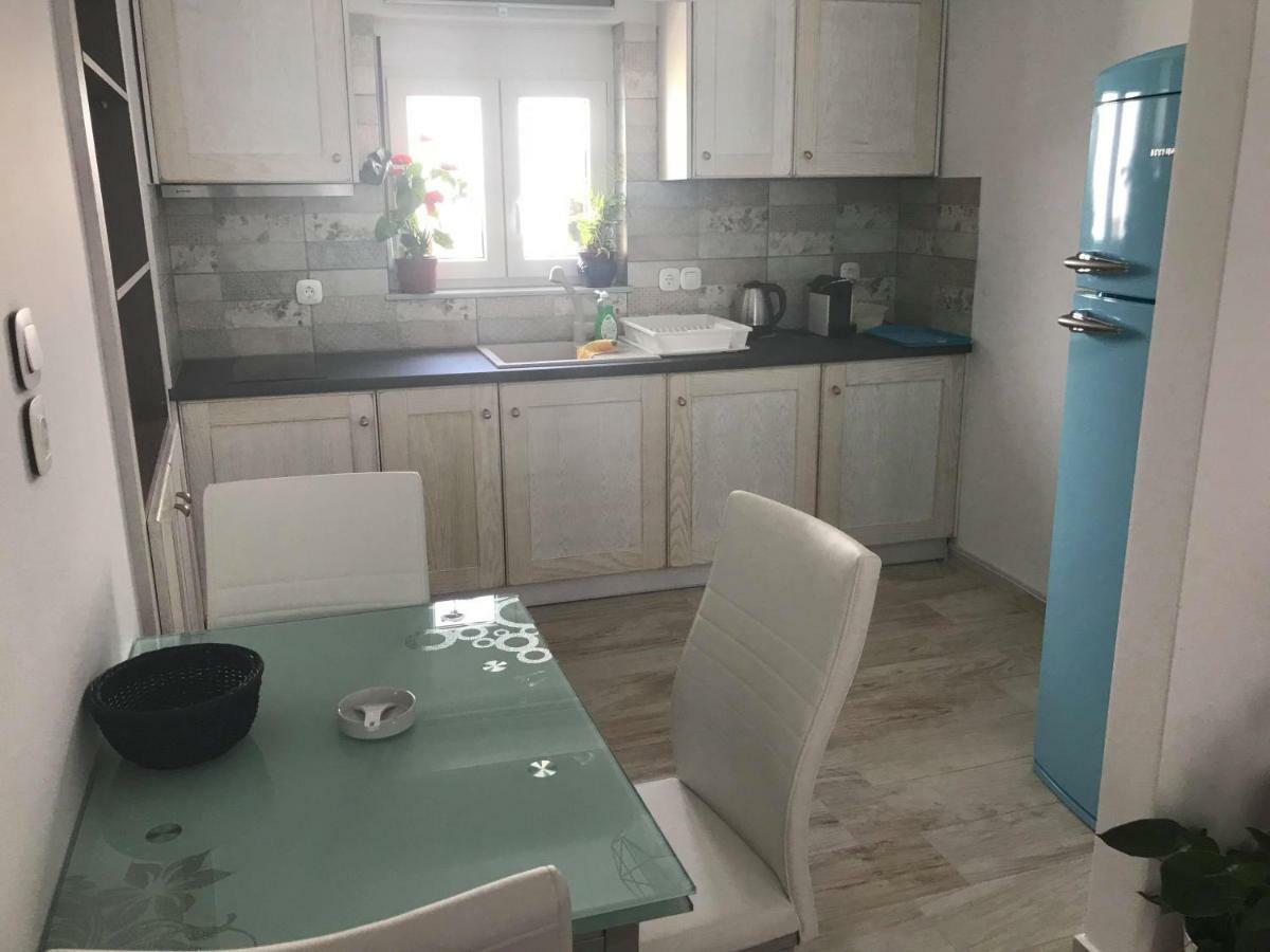 Blue Island Διαμέρισμα Μπατσί Εξωτερικό φωτογραφία